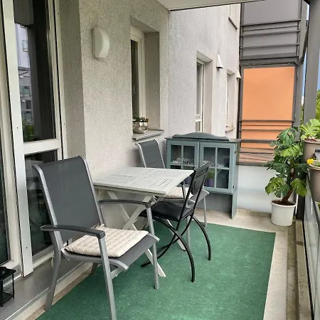 Апартаменты 2-zimmer - Voll Ausgestattet - Ideal Fuer Familien & Gruppen *